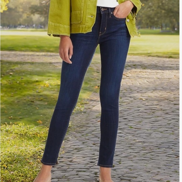 Levi's Women's Navy Skinny Jeans - Picture 4 of 8